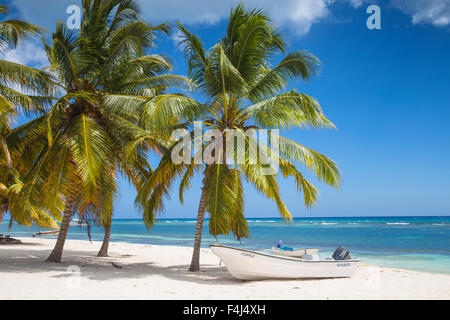 Mano Juan, un pittoresco villaggio di pescatori, Saona Island, Parque Nacional del Este, Punta Cana, Repubblica Dominicana, West Indies Foto Stock