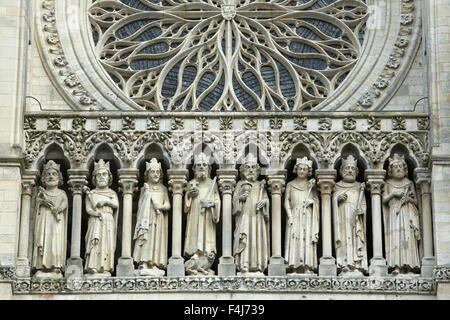 Galleria di Kings restaurato da Viollet-le-Duc tra il 1849 e il 1861, la cattedrale di Amiens, Sito Patrimonio Mondiale dell'UNESCO, Piccardia, Francia Foto Stock