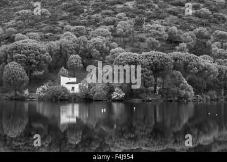 Il Trekking lungo il Rio Alberche, Spagna Foto Stock