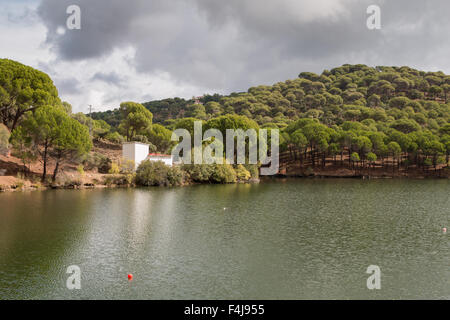 Il Trekking lungo il Rio Alberche, Spagna Foto Stock