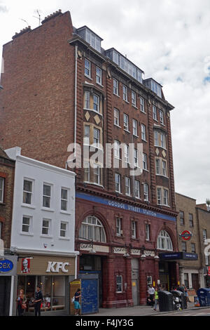 Ingresso a Goodge Street La stazione della metropolitana sulla linea del Nord su Tottenham Court Road, Londra Foto Stock