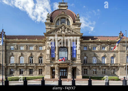 Il palais du Rhin / Palazzo del Reno a Place de la République square a Strasburgo, Alsazia, Francia Foto Stock