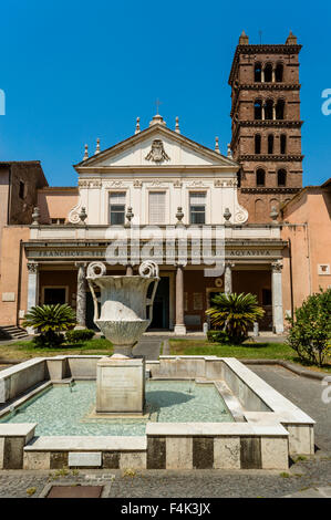 Roma, Italia - 7 Agosto 2015: Basilica di Santa Cecilia in Trastevere. Foto Stock