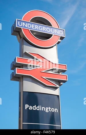 La stazione ferroviaria di Paddington segno, Londra Inghilterra Regno Unito Regno Unito Foto Stock