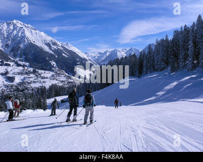 Sciare a Davos / Klosters resort, Svizzera Foto Stock