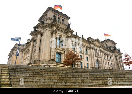 Il palazzo del Reichstag di Berlino, Germania. Foto Stock