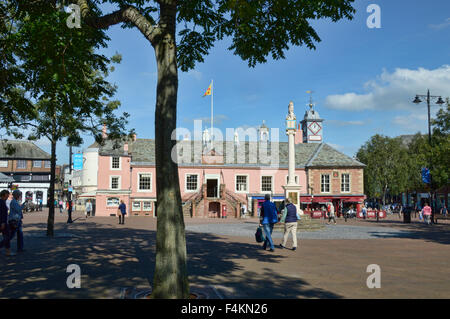 Carlisle, con il vecchio Municipio, Cumbria, England, Regno Unito Foto Stock