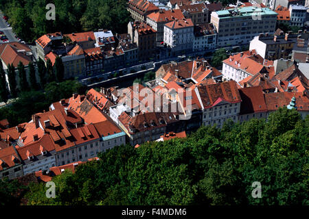 Slovenia, Lubiana, la città vista dal castello Foto Stock