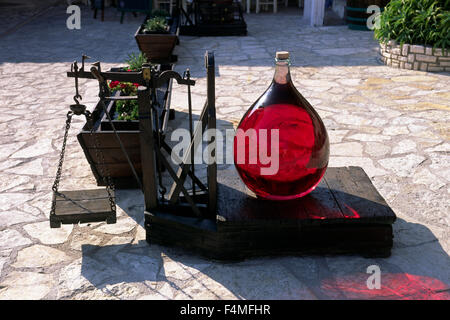 Grecia, Isole Ionie, Itaca, Kioni, negozio di antiquariato Foto Stock