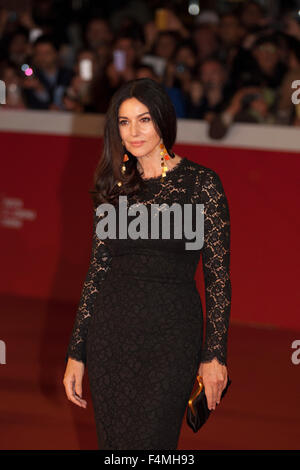 Xx oct, 2015. Monica Belluci sul tappeto rosso per la premiere del film 'Ville-Marie' alla decima Roma Film Fest, Roma, Foto Stock