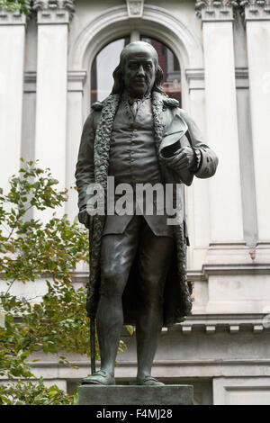 Statua di Benjamin Franklin, nella motivazione della vecchia scuola latina, la scuola San, Boston Massachusetts, STATI UNITI D'AMERICA Foto Stock