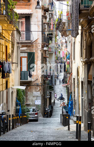 Napoli (Italia) - Quartieri Spagnoli, nel centro storico di Napoli Foto Stock