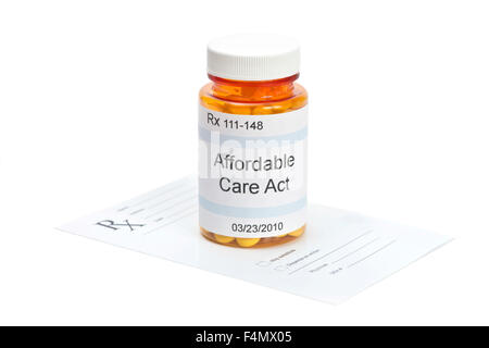 Cura conveniente agire pillola bottiglia con la prescrizione su bianco. Etichetta e tutte le informazioni in esso contenute è fittizia. Foto Stock