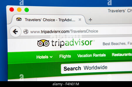 LONDON, Regno Unito - 20 giugno 2015: La homepage ufficiale di sito web di TripAdvisor, il 20 giugno 2015. Foto Stock