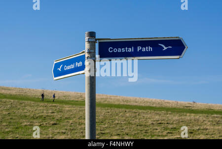 Sentiero costiero segno su Tennyson giù, Isle of Wight, England, Regno Unito Foto Stock