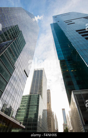 Midtown grattacieli su 42nd St in New York City USA Foto Stock