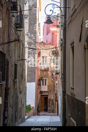 Tradizionali strade strette Cittadella Cagliari Sardegna Italia Foto Stock