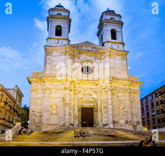 Chiesa di Sant'Anna Cagliari di notte Sardegna Italia Foto Stock