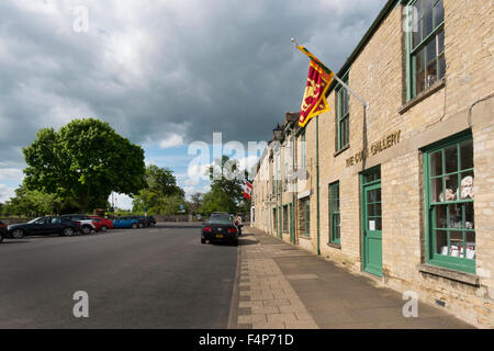 Il coln gallery in high street in fairford, Gloucestershire, Regno Unito Foto Stock