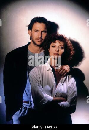 Kevin Costner e Susan Sarandon / Bull Durham / 1988 diretto da Ron Shelton Foto Stock