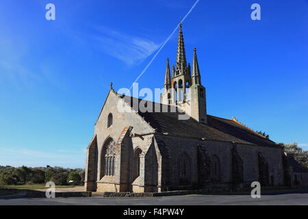 Francia, Bretagna, la cattedrale di Notre Dame de Tronoen è una piccola cappella gotica Foto Stock
