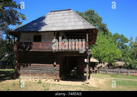 Il Muzeul Satului, Museo del villaggio, un museo all'aperto a Bucarest Foto Stock