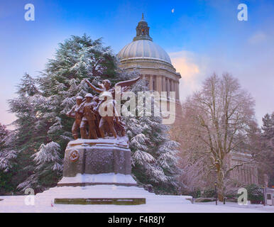 Stati Uniti d'America, Stati Uniti, America, nello Stato di Washington, Olympia, Olympia edificio capitale, neve, in inverno, monumento Foto Stock