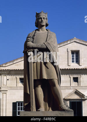 Il re Alfonso III d'Aragona (1265-1291) chiamato il liberale. Un monumento nella conquista piazza (Plaza de la conquista). Mao. Minorca. Isole Baleari. Spagna. Foto Stock