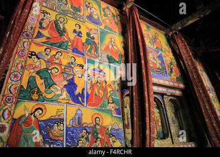 Regione Amhara, chiesa rotonda Azoa Mariam sulla penisola Zeghie nel Lago Tana, Tsanalake o Dembealake, pitture murali Foto Stock