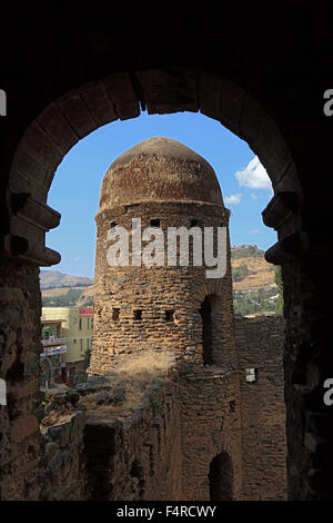 Edifici medievali di Fasil Ghebbi o Gemp a Gondar o Gonder, una città e woreda separato in Etiopia. Situato nel Semien andare Foto Stock