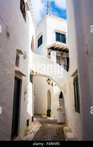 Isole Baleari, Binibeca, villaggio di pescatori, Menorca, Isola, vecchio Binibeca, Spagna, Europa, molla, arco, architettura, nessun popolo Foto Stock