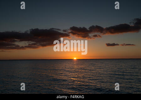 Tramonto dalla Noce Nero Point Road sull isola di Tilghman, Talbot County Maryland USA Foto Stock