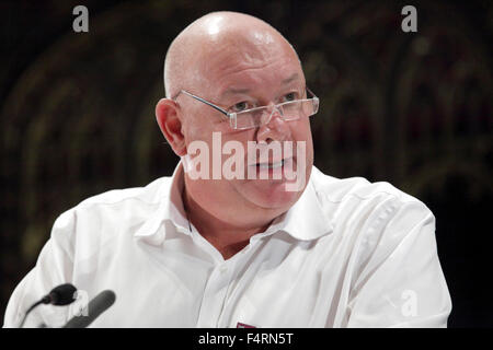 David Dave Ward, Segretario Generale delle comunicazioni CWU lavoratori unione, podio parlando al popolo della post-evento Foto Stock