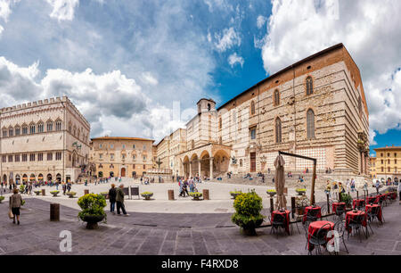 L'Italia, Europa, Perugia, Umbria, Piazza IV Novembre, la Cattedrale di San Lorenzo, la cattedrale, il palazzo, il Palazzo dei Priori, villaggio, s Foto Stock