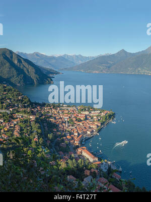 L'Italia, Europa, Menaggio, Lombardia, Lombardia, Menaggio, Lago di Como, vista vantage point, la crocetta, paesaggio, acqua, estate, Foto Stock