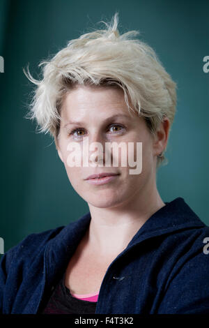 Caroline Criado-Perez, OBE, il brasiliano nato femminista britannica attivista e giornalista, all'Edinburgh International Book Festival 2015. Edimburgo. Il 31 agosto 2015 Foto Stock