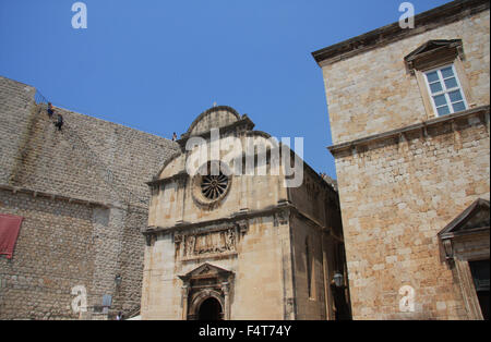 Croazia, Balcani, Balcani, Dubrovnik, Città Vecchia, Dalmazia, l'Europa, la chiesa, la chiesa francescana, il muro della città Foto Stock