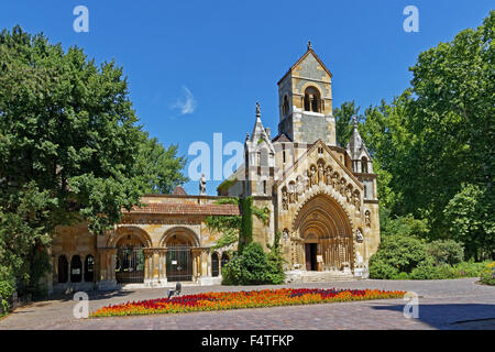 Città di boschetti, Varosliget, Castello Vajdahunyad, Museo dell'agricoltura, la riproduzione della chiesa da Jak Foto Stock