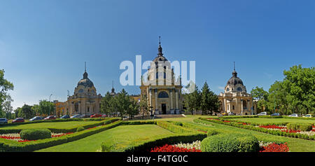 Città di boschetti, Varosliget, bagno termale di Széchenyi Foto Stock