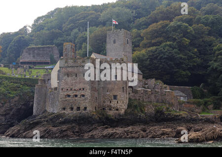 Castello di dartmouth presso la foce del fiume Dart Foto Stock