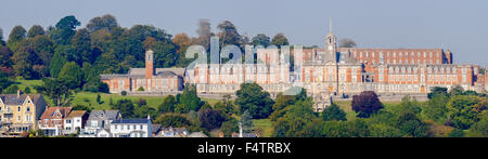 Britannia Royal Naval College (BRNC) noto come Dartmouth, è l'Accademia Navale del Regno Unito e il funzionario iniziale della formazione Foto Stock