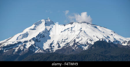 Volcan Calbuco, vulcano Calbuco, regione dei laghi, Cile. Foto Stock