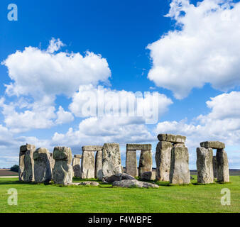 Stonehenge, vicino a Amesbury, Wiltshire, Inghilterra, Regno Unito Foto Stock