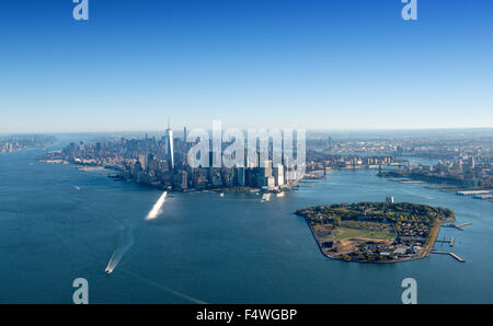 Riprese aeree di Governors Island e Manhattan, New York City USA Foto Stock