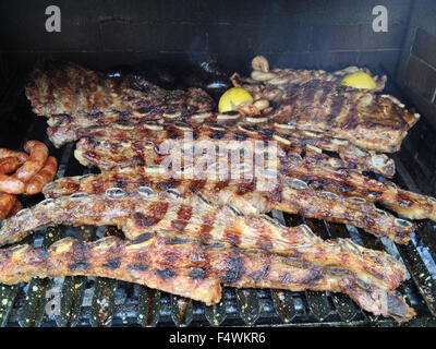 Autentica Argentina Argentina home realizzato asado parrilla barbecue Foto Stock