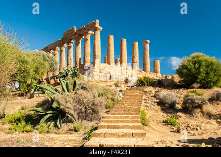 Il tempio di Giunone, nella Valle dei Templi di Agrigento Foto Stock