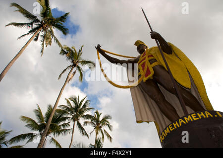 Statua di Kamehameha il grande nel Kapa'au. Big Island. Hawaii. Stati Uniti d'America. Statua di Kamahameha risiede sull isola Hawaiʻi (noto localmente una Foto Stock