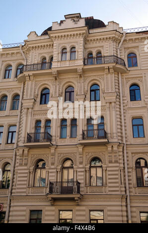 San Pietroburgo, fine C19 Appartamento edificio. Foto Stock