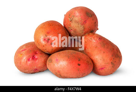 Pila di patate sporche isolati su sfondo bianco Foto Stock