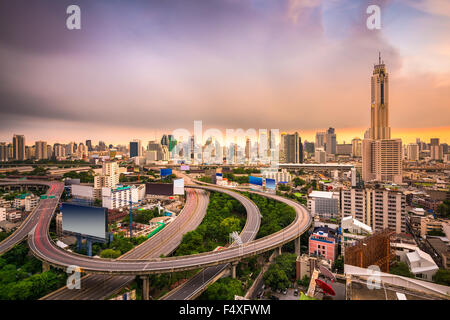 Bangkok, Thailandia cityscape con le autostrade. Foto Stock